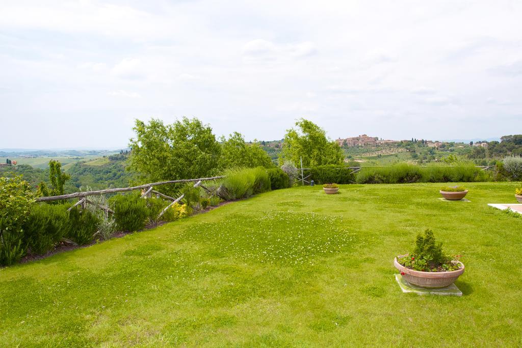 הוילה קאסטלמוזיו Casa Sandro A Podere Pascianella חדר תמונה