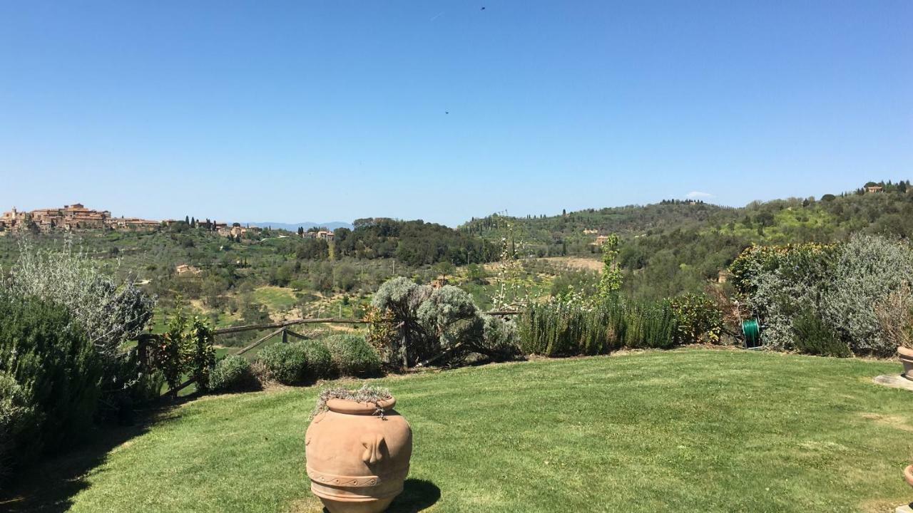 הוילה קאסטלמוזיו Casa Sandro A Podere Pascianella מראה חיצוני תמונה